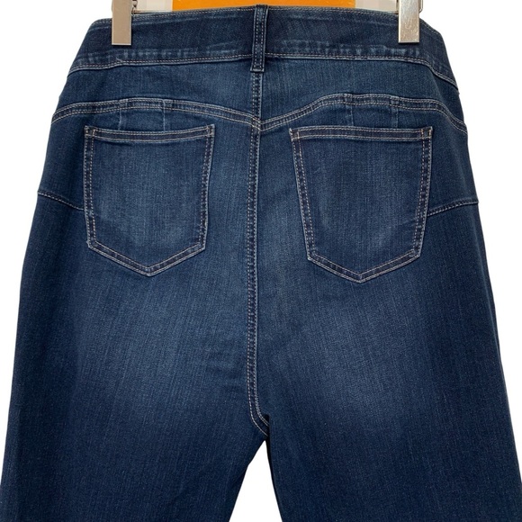 Torrid Jeans Womens 16T TALL Bombshell Skinny Blue New - Picture 3 of 8